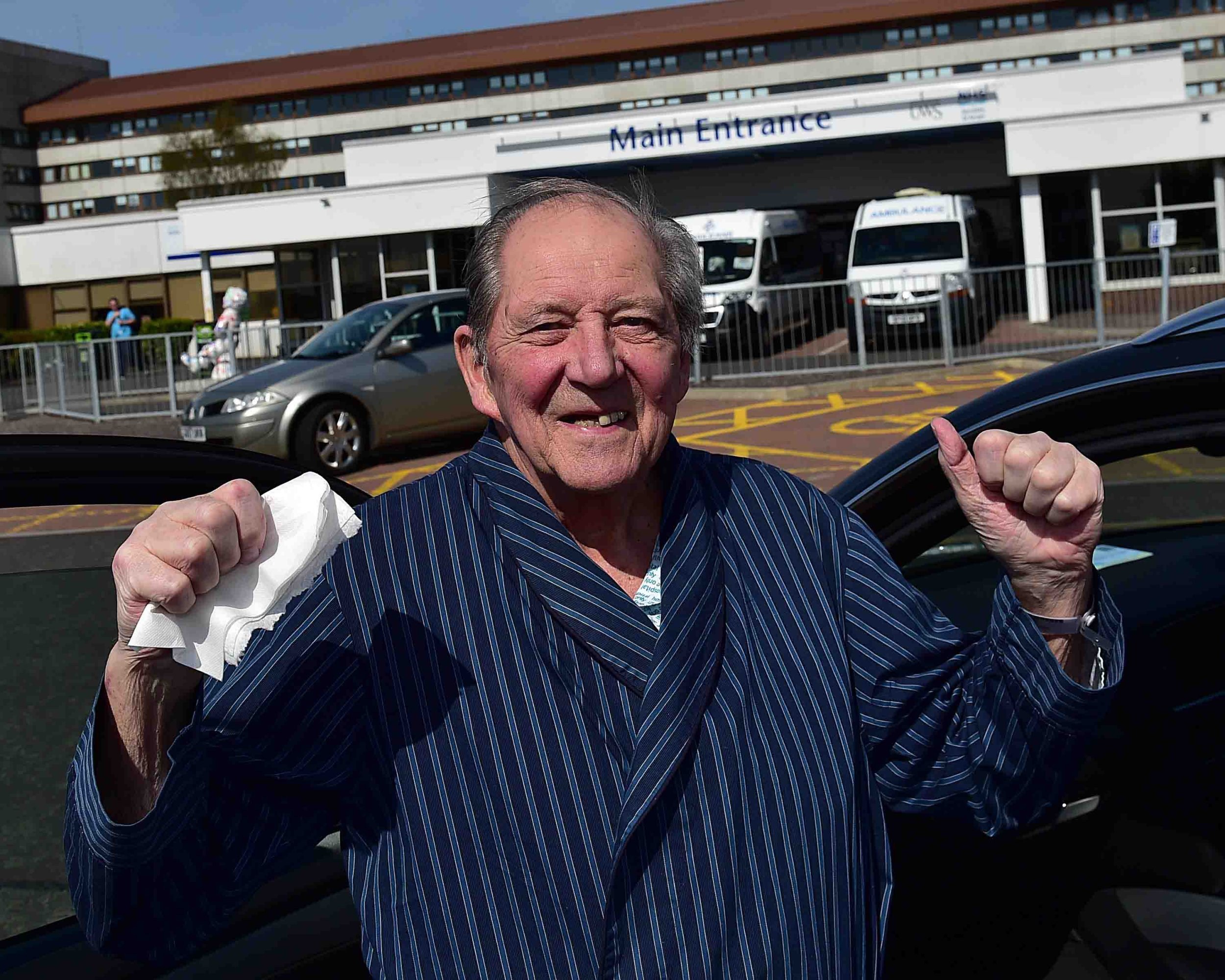 Grandad with one lung after double battle with cancer has now beaten coronavirus