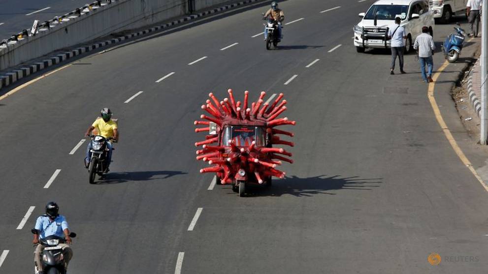India and Pakistan ease coronavirus restrictions for some small businesses