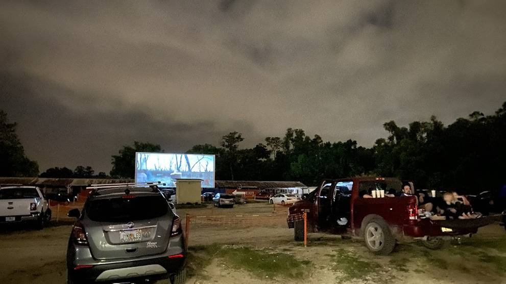 COVID-19 pandemic brings life back to Florida drive-in theatre