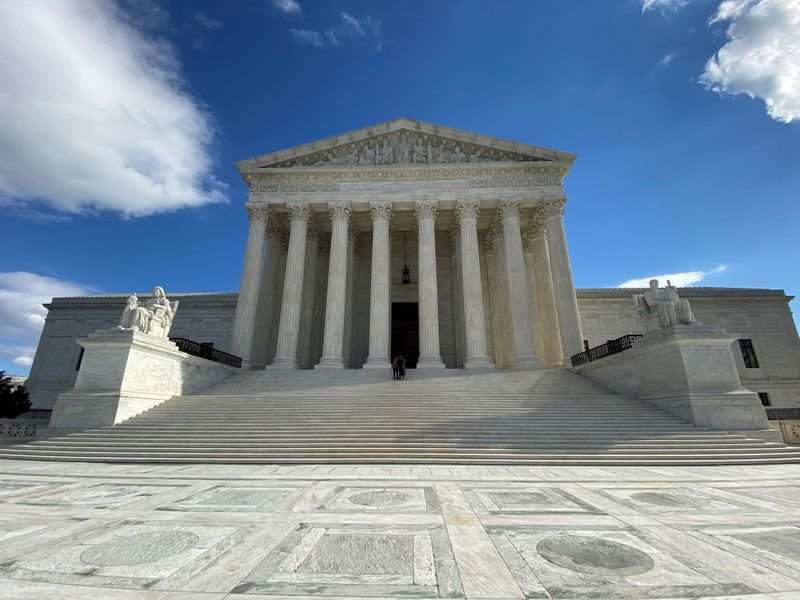 U.S. Supreme court sidesteps major gun rights ruling but more cases loom