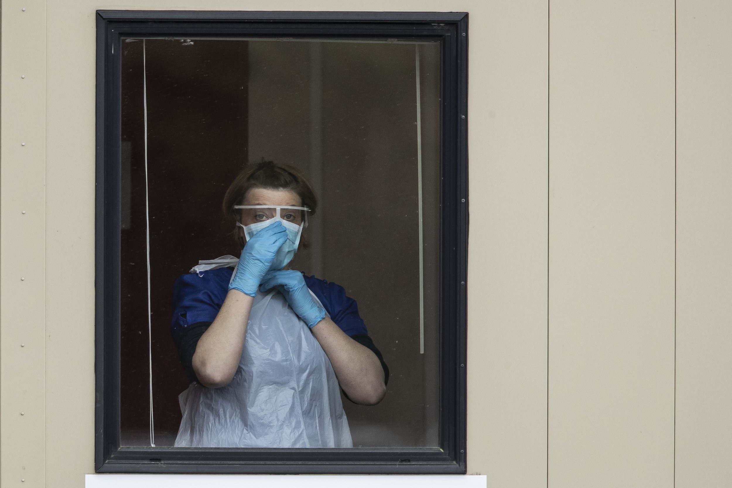 Coronavirus news live: UK death toll passes 26,097 including care home fatalities and first effective Covid-19 treatment has been found