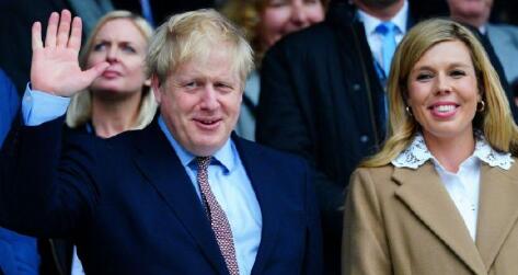 英国首相约翰逊女友喜得男婴 母子平安