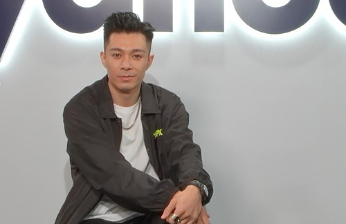 Pakho Chau’s Best Gift to Wife: “Marriage”