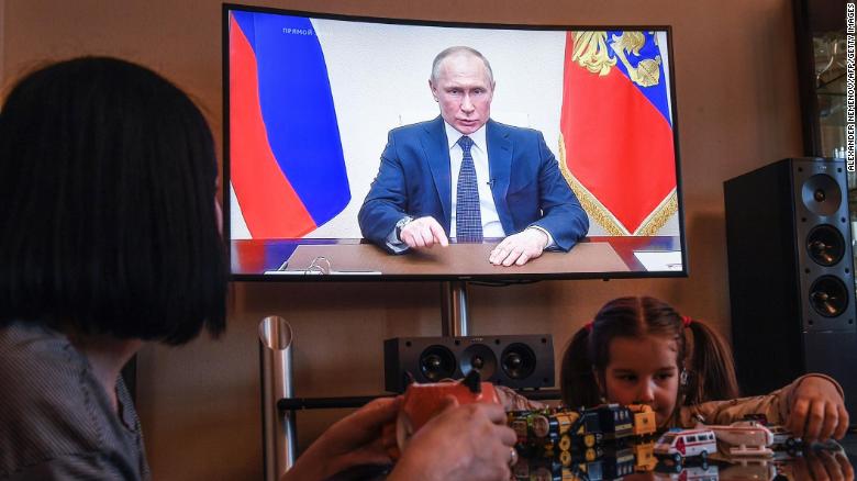 Anger rises among Russia's doctors as coronavirus hospitals get put on lockdown
