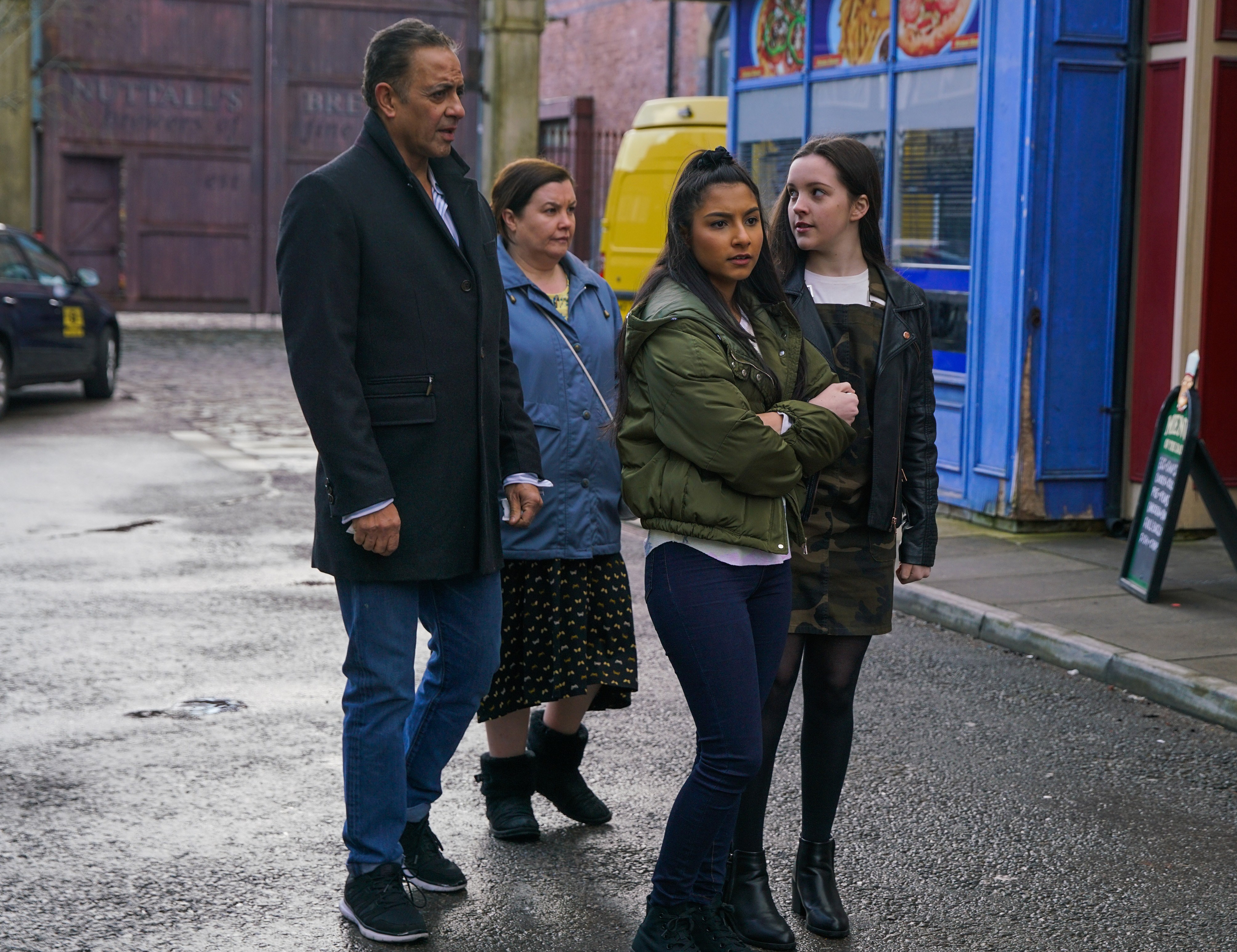 Coronation Street spoilers: Asha Alahan finds support from another cobbles resident amid violent altercation