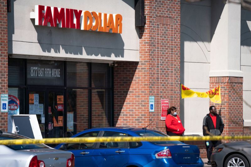 Store security guard fatally shot after dispute over facial mask: prosecutor