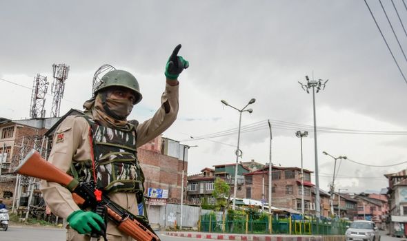 Pakistan's top nuclear scientist breaks silence on mounting tensions with India