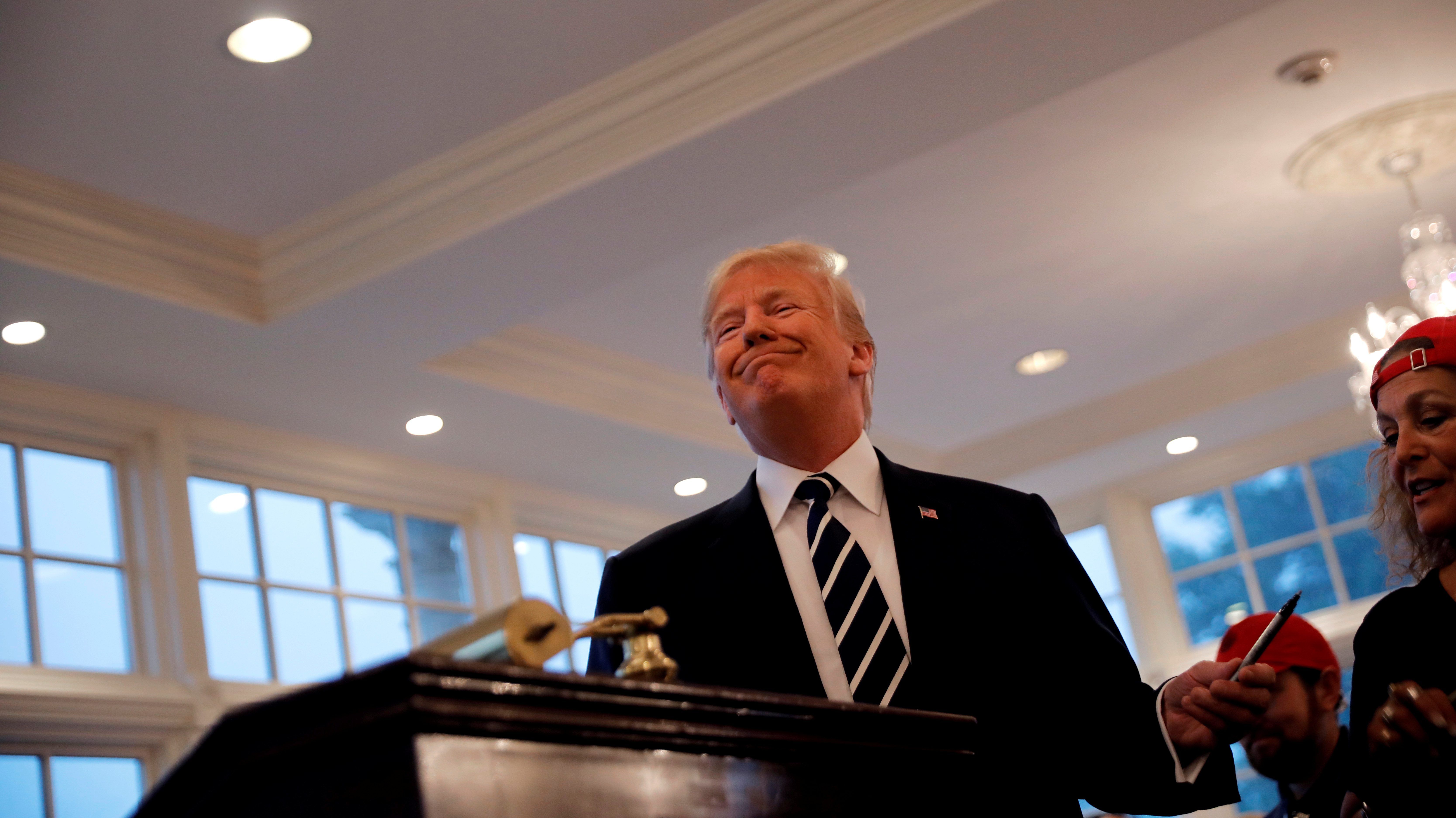 While Americans shelter in place, Trump plans his summer getaway