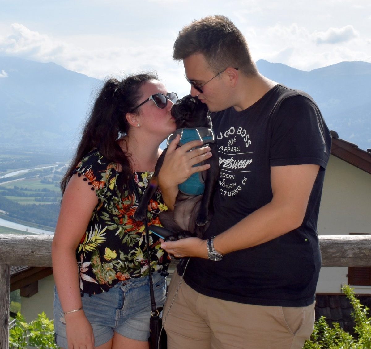 Couple stranded in Central America because they refuse to leave pug behind