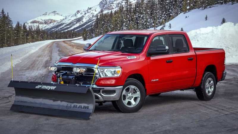 UAW approves of FCA plan to plow forward with factory reopening