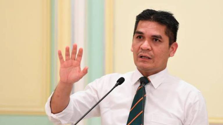 Don’t send unhealthy children to school: Radzi Jidin