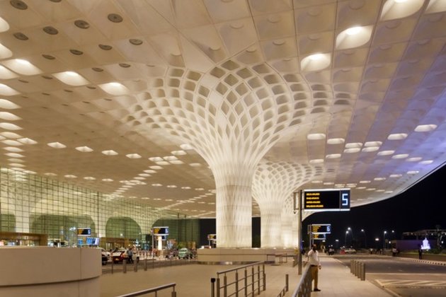 Mumbai airport reduces Covid RT-PCR test