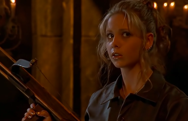 Sarah Michelle Gellar Plays Dress-Up With Iconic ‘Buffy the Vampire Slayer’ Costume (Photo)