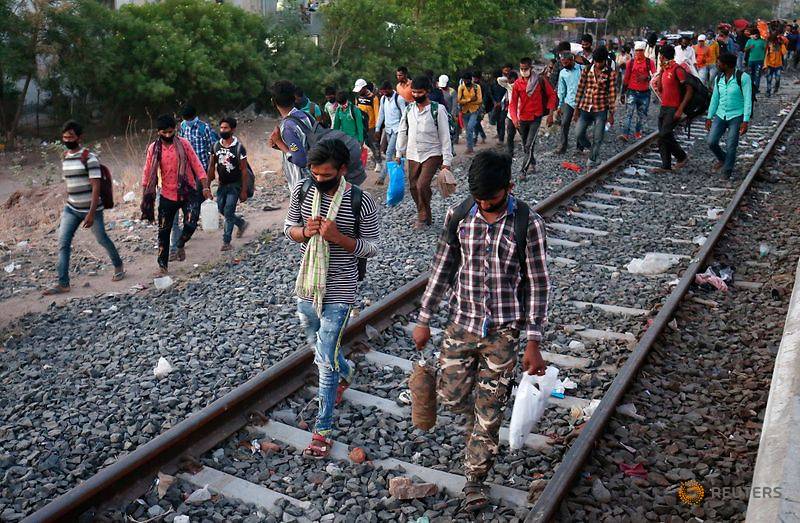 Commentary: India grapples with COVID-19 migrant worker chaos