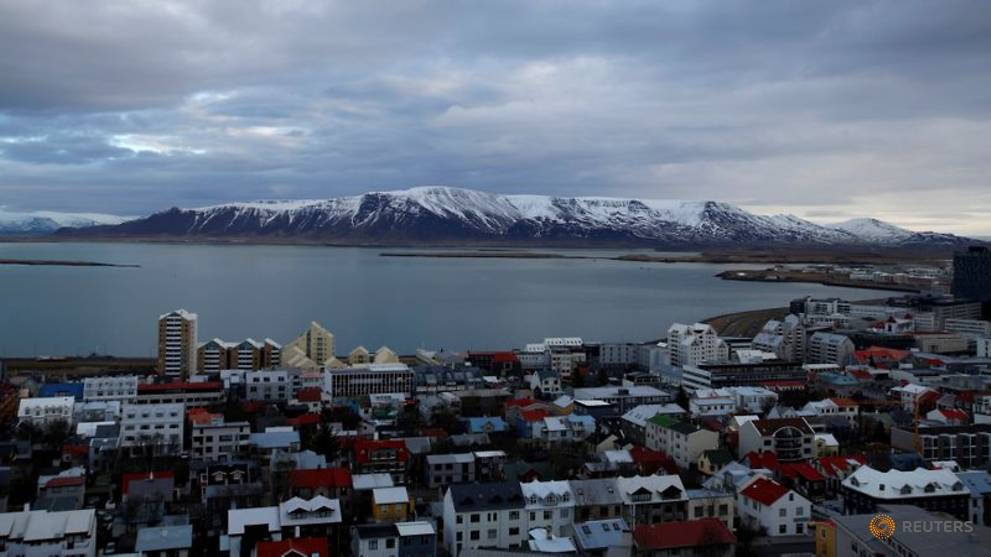Iceland to test airport passengers for coronavirus