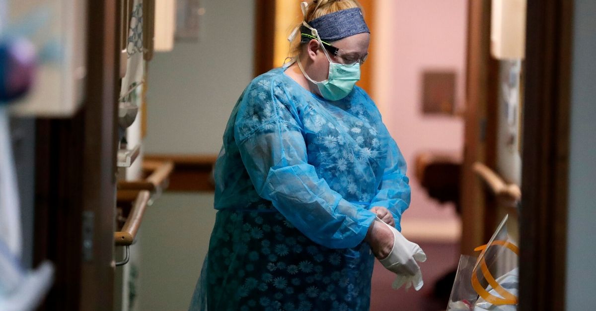 Nurse arrested for stealing from dying covid-19 patient