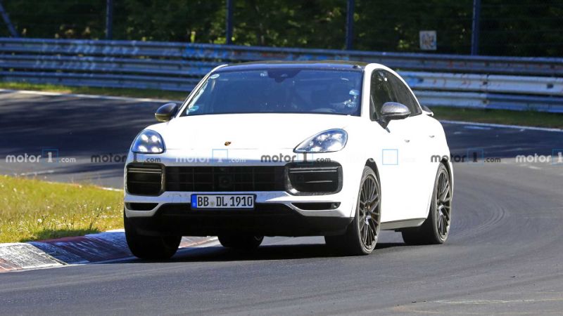 Porsche Cayenne Coupe GTS Spied, Nürburgring Record Attempt Planned?