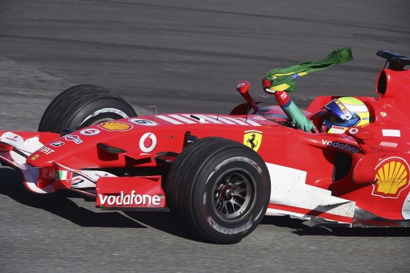 Motorsport Heroes: Victory for Massa