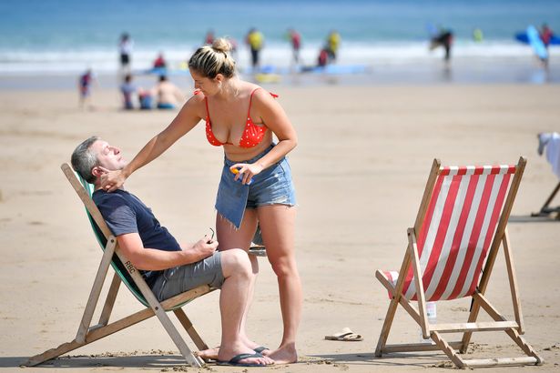 Weekend getaway to start as 20C heat lures lockdown Brits to parks and beach