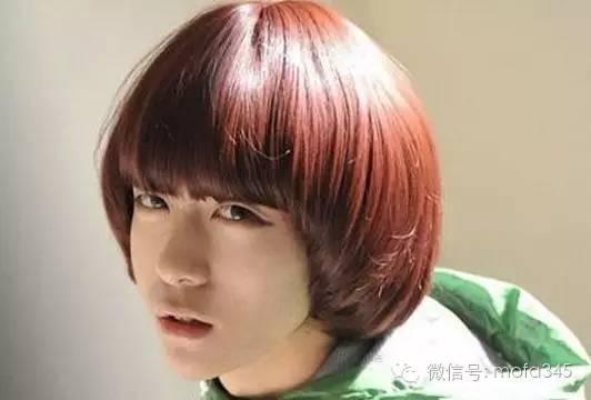 最新男生短发蘑菇头，给人满满的帅气迷人感！