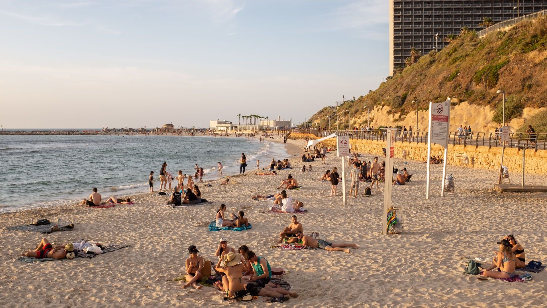 New York Tourist Was Arrested in Hawaii After Posting Beach Pictures on Instagram