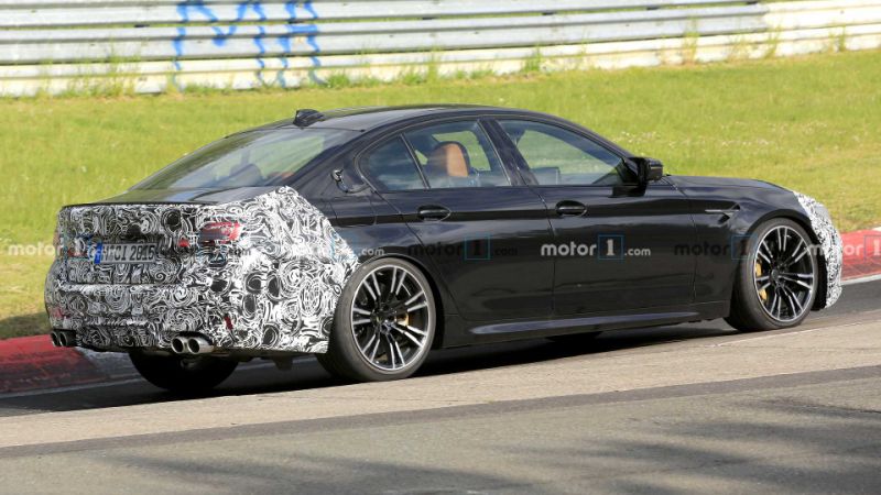 2021 BMW 5 Series facelift teased, debuts soon
