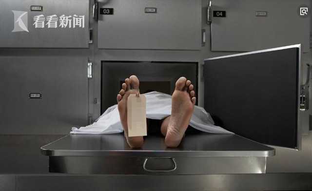 葬仪师夜潜太平间为尸体拔牙 被捕声称"我太穷"