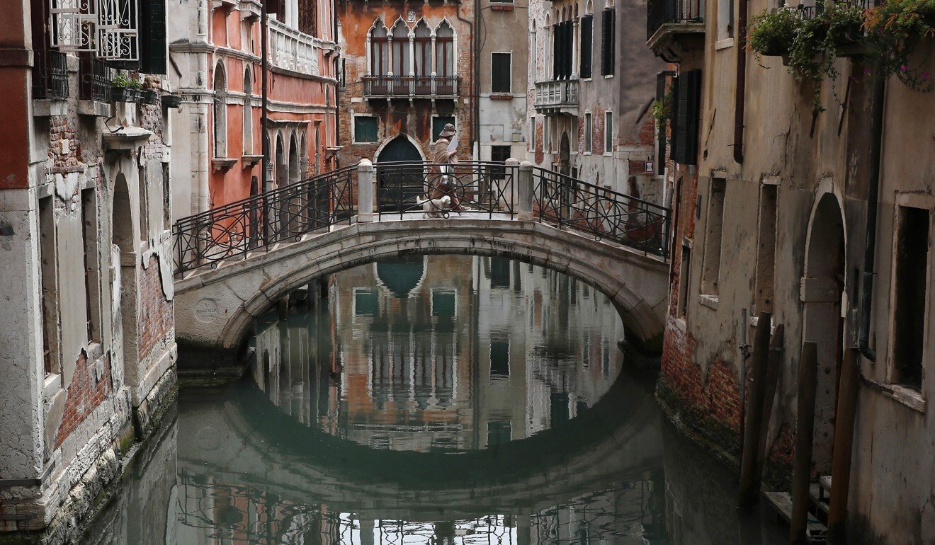 Gondola builder’s hands tell story of Venice emptied by coronavirus crisis