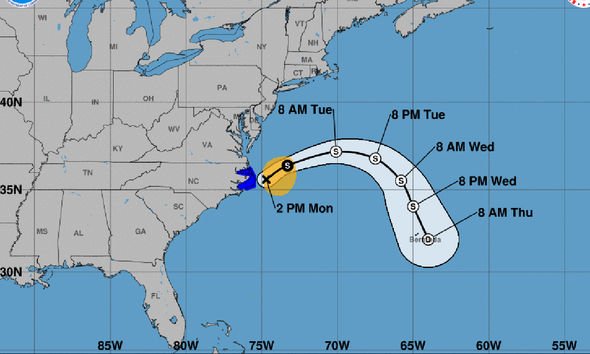 Hurricane tracker: 'Intense' storms spark weather warnings - maps and satellite images