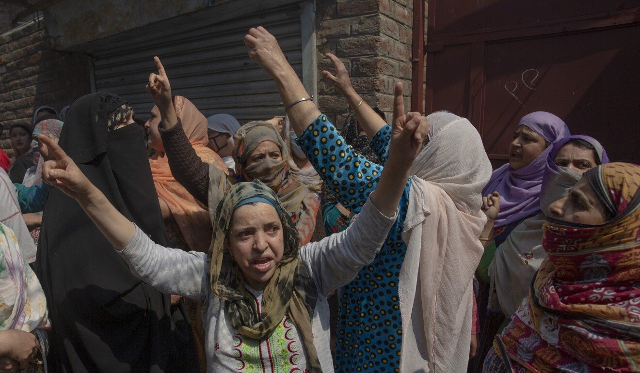 Kashmir violence: 12-hour shoot-out ends with key rebel Junaid Ahmed Sehrai killed by Indian troops