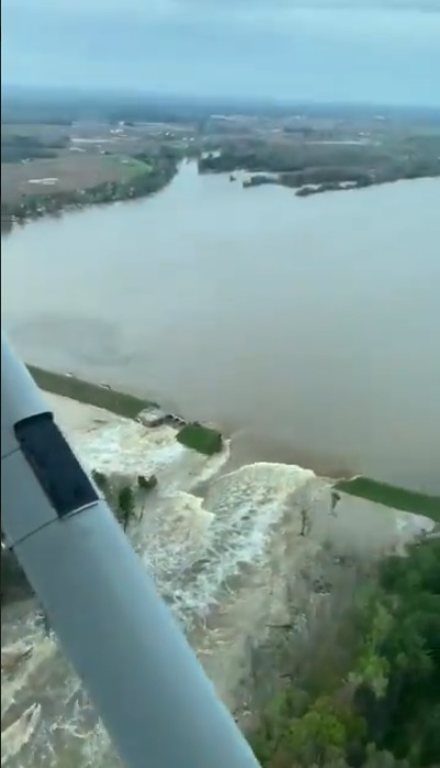 Michigan Flash Floods: Photos and Videos Capture Collapse of Edenville, Sanford Dams