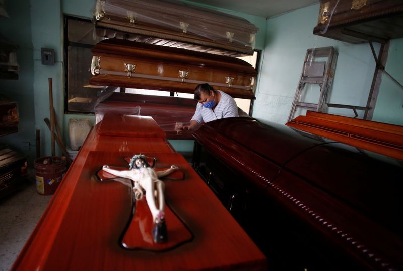 Mexican funeral homes face 'horrific' unseen coronavirus toll