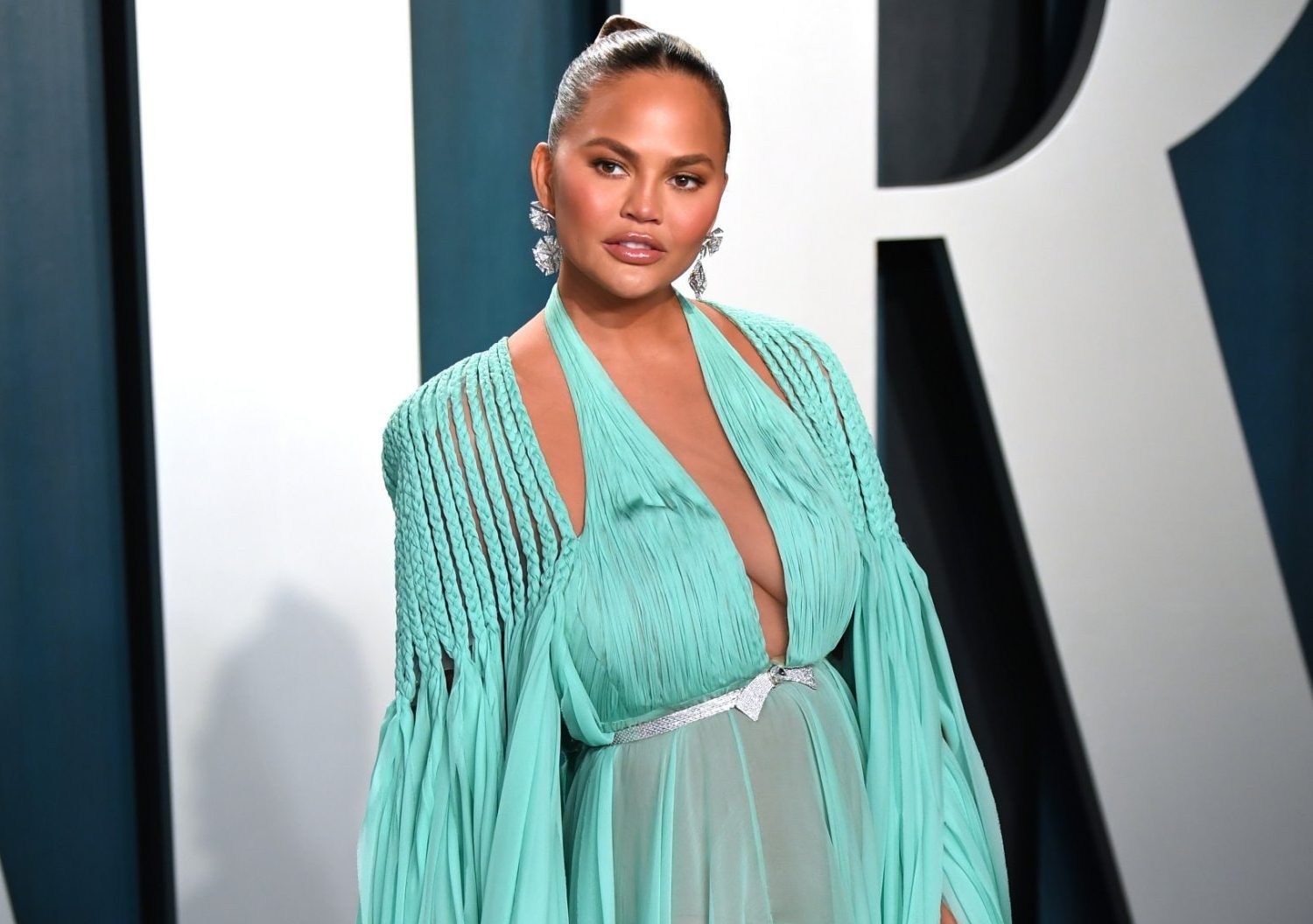 Chrissy Teigen not happy as Alison Roman’s NYT column ‘temporarily shelved’ amid feud