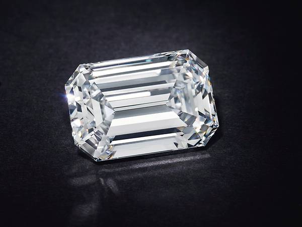 In a pandemic, why are collectors splashing out millions on jewellery online?