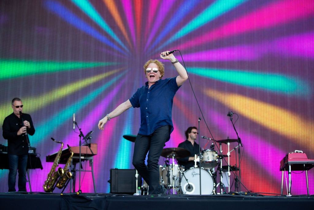 Simply Red raise eyebrows as band’s Twitter ranks races from African American to Flamenco gypsies