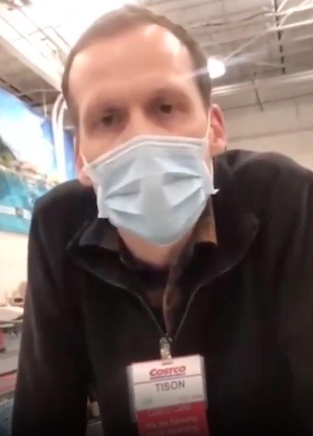 Costco boss kicks customer out of shop after he refuses to wear coronavirus mask