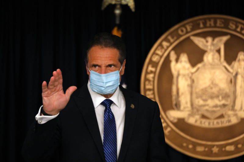The cuomo brothers' dynamic is entertaining. It's also bad journalism.