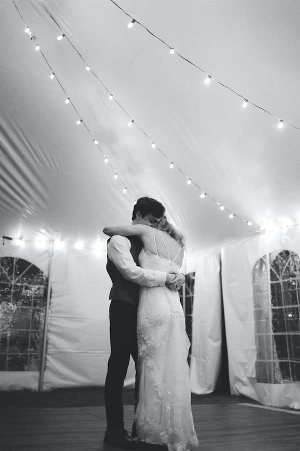 High School Senior With Terminal Cancer And Months To Live Marries Girlfriend