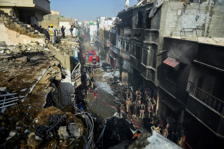 97 confirmed dead in Pakistan crash