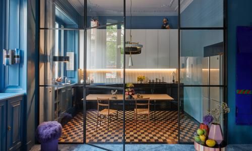 Rhapsody in blue: a Milanese apartment
