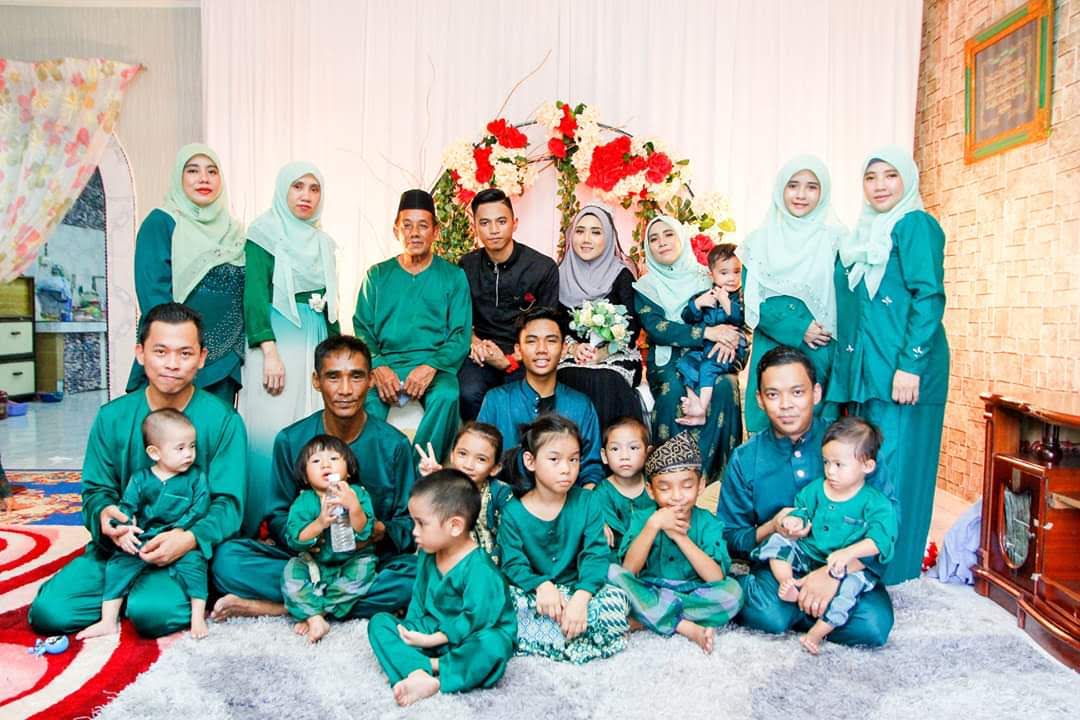 Tears are shed, hearts are torn as Malaysians spend emotional Hari Raya Puasa in Singapore