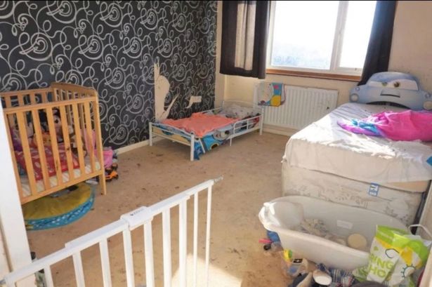 Junk-filled home with rubbish in every room up for sale on Rightmove for £210,000