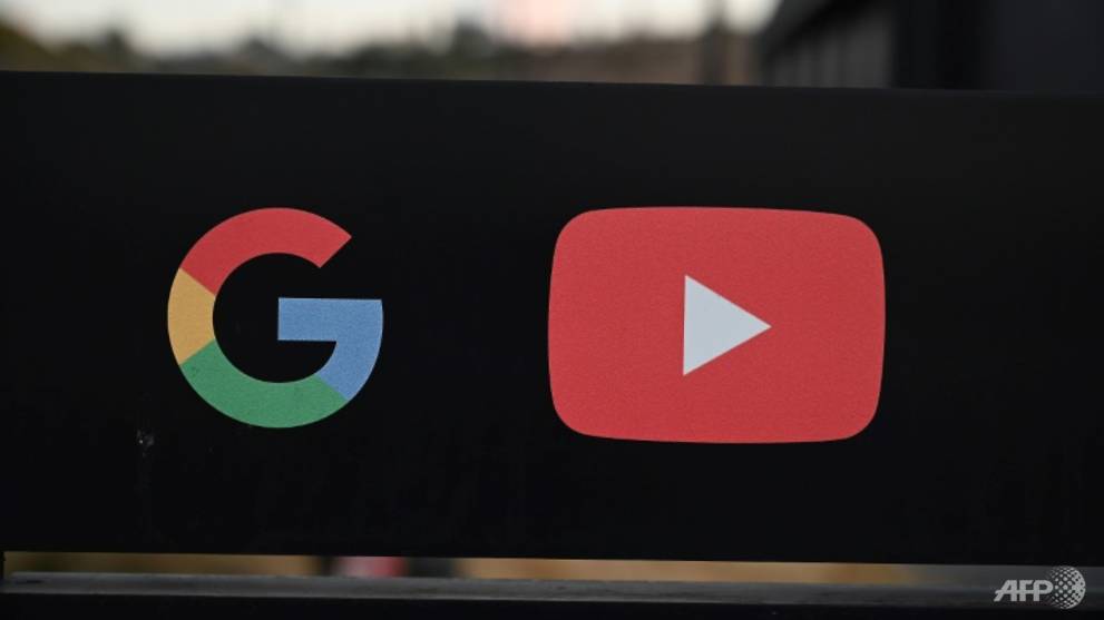 YouTube says removal of China comments 'an error'
