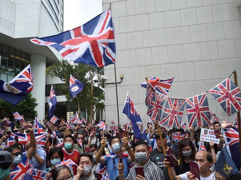 中国绕过香港民意强制立法！英国已准备接受香港难民？！