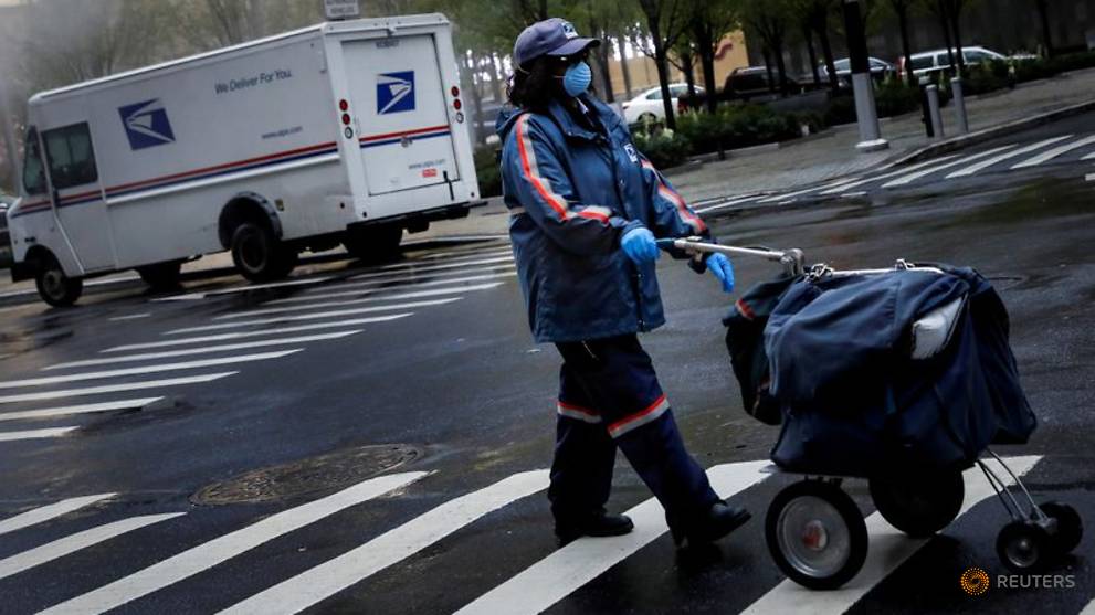 New US jobless claims at 2.12 million as layoffs pass 40 million