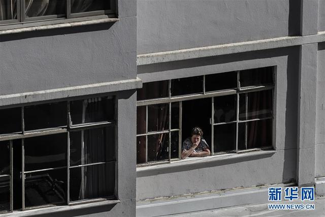 巴西确诊新冠病例数超过40万