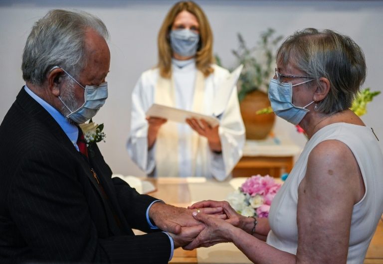 Love at first sight: pandemic accelerates courtship, wedding