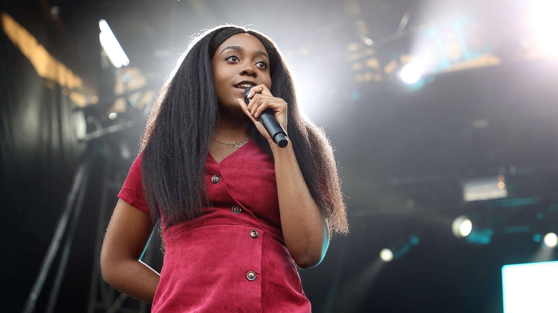 Noname Calls Out 'Top-Selling' Rappers for Their Silence on George Floyd's Killing