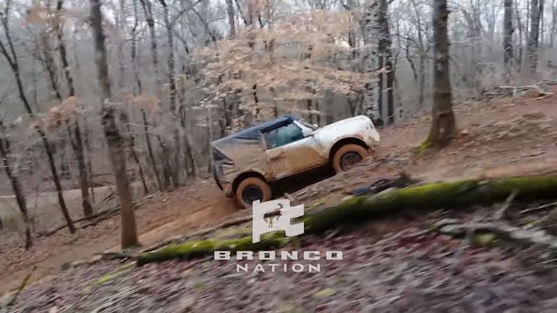 Video of 2021 Ford Bronco prototypes plying muddy trails shows trick tech