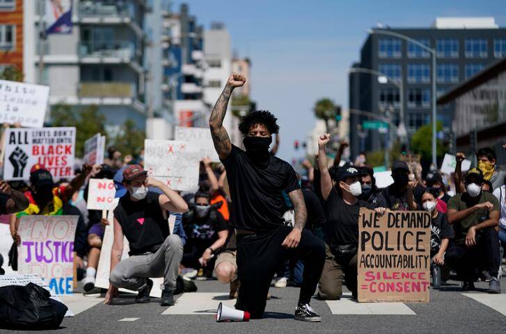 抗议升级！华盛顿特区启动国民警卫队平息骚乱